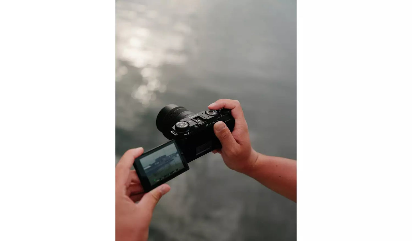Fujifilm X-M5 Mirrorless Camera with XC 15–45mm Lens – Black (New) Fujifilm