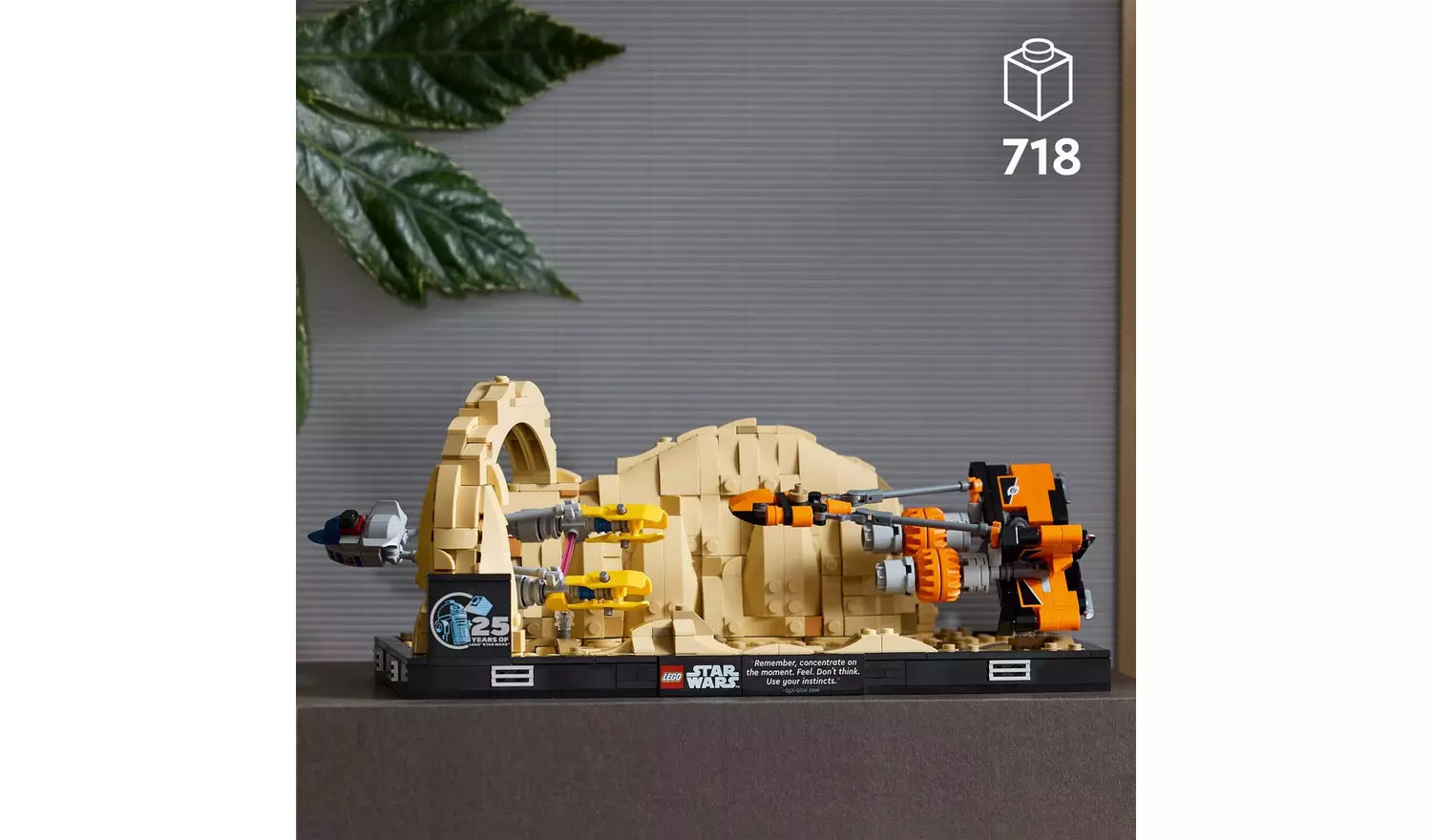 LEGO Botanicals Wreath Festive Home Decor Set | Ages 18+ | Model 10340 | NEW LEGO