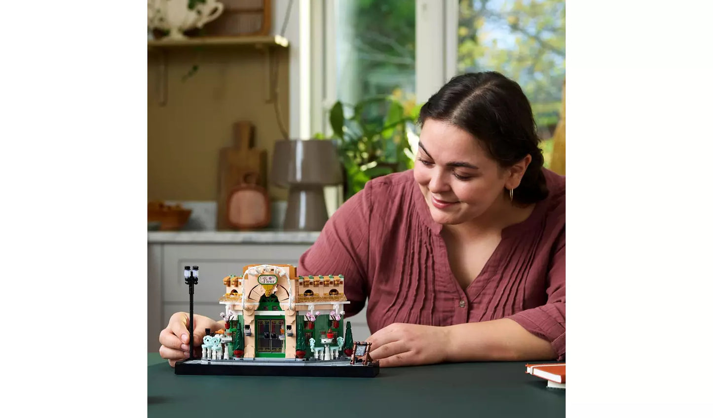 LEGO Icons French Café Home Decor Set for Adults | Ages 18+ | Model 10362 | NEW LEGO