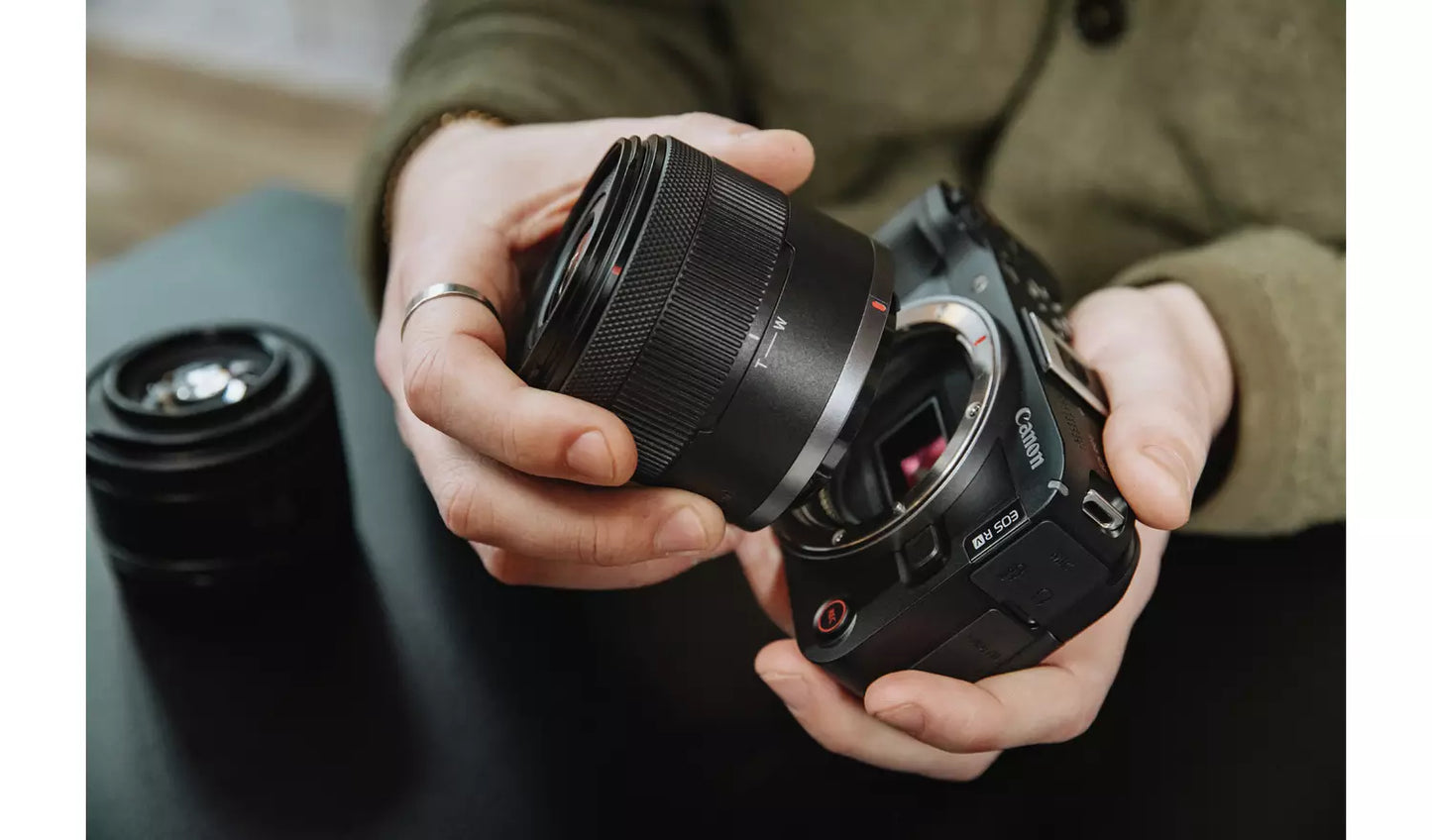 Canon EOS R50 V Mirrorless Camera with RF-S 14-30mm Lens – 24MP 4K (New) Canon
