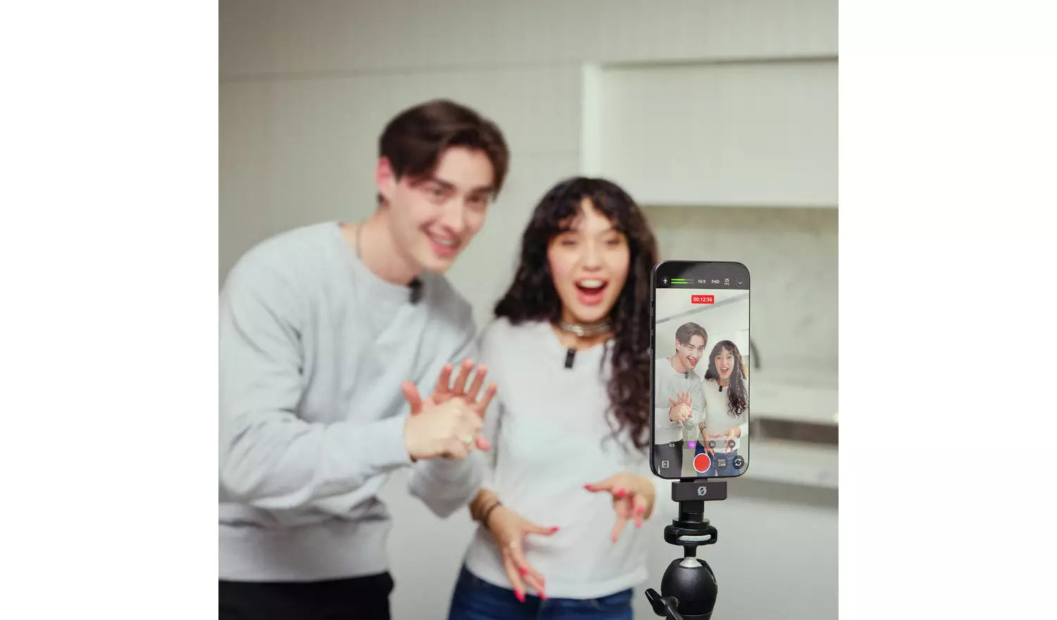 RØDE Wireless Micro USB-C Compact Wireless Microphone – Black (New) RØDE