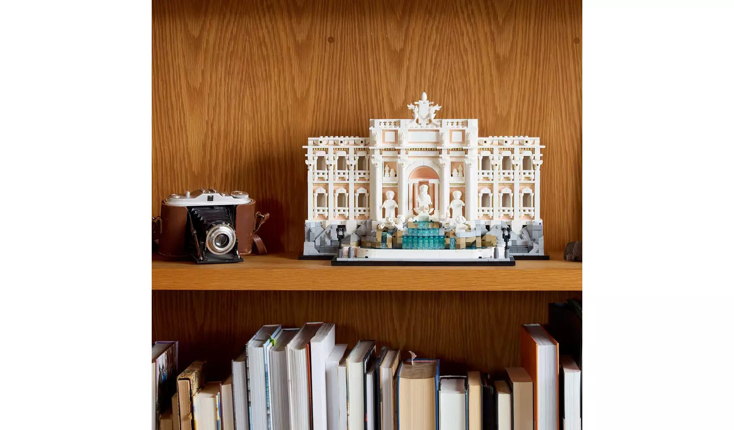 LEGO Architecture Trevi Fountain Model Set for Adults | Ages 18+ | Model 21062 | NEW LEGO