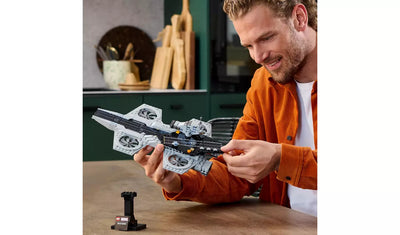 LEGO Marvel The Avengers Helicarrier Aircraft Set | Ages 18+ | Model 76295 | NEW LEGO