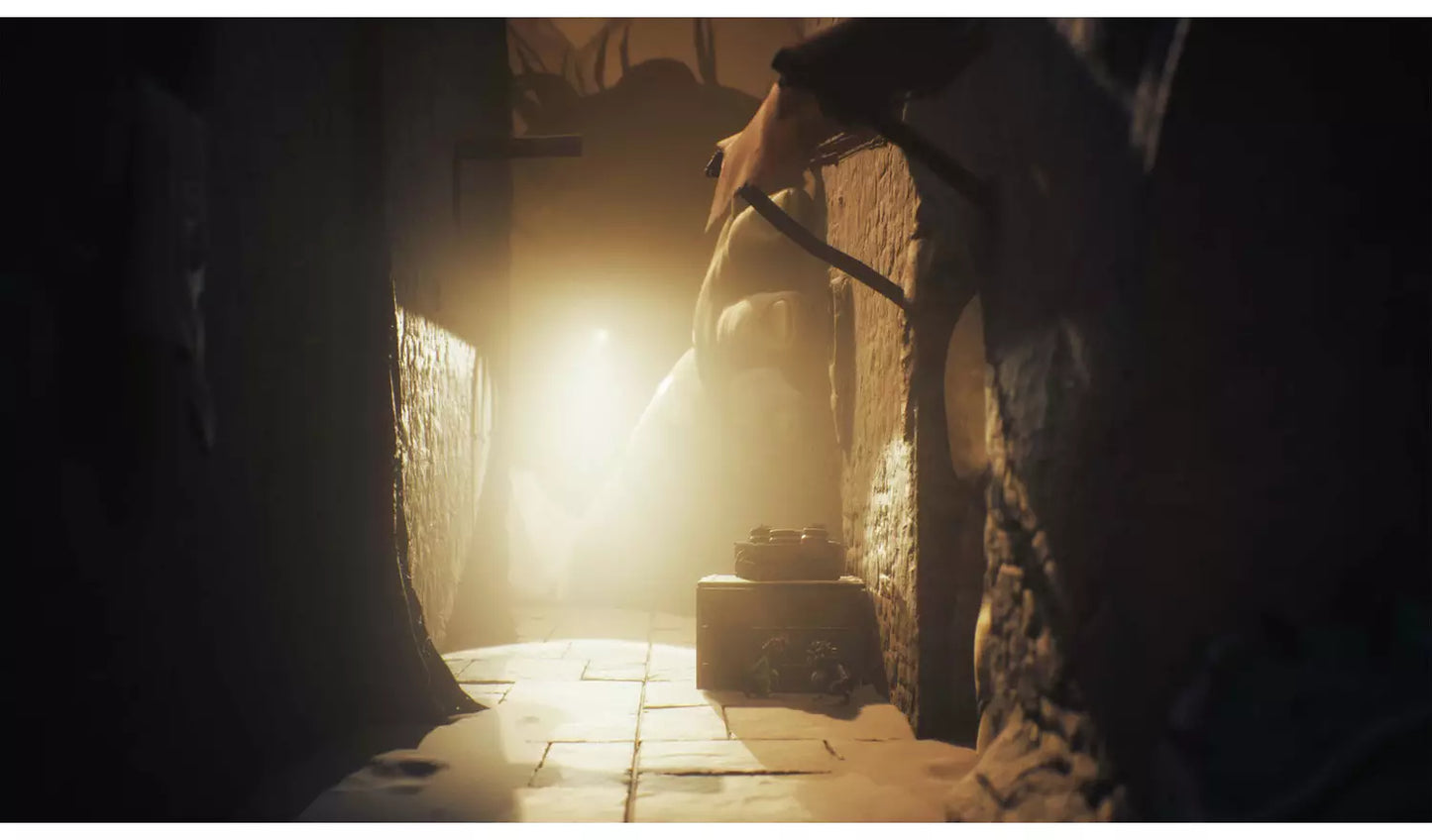 Little Nightmares III – Nintendo Switch Game | Physical Game Card | 16+ (New) Nintendo