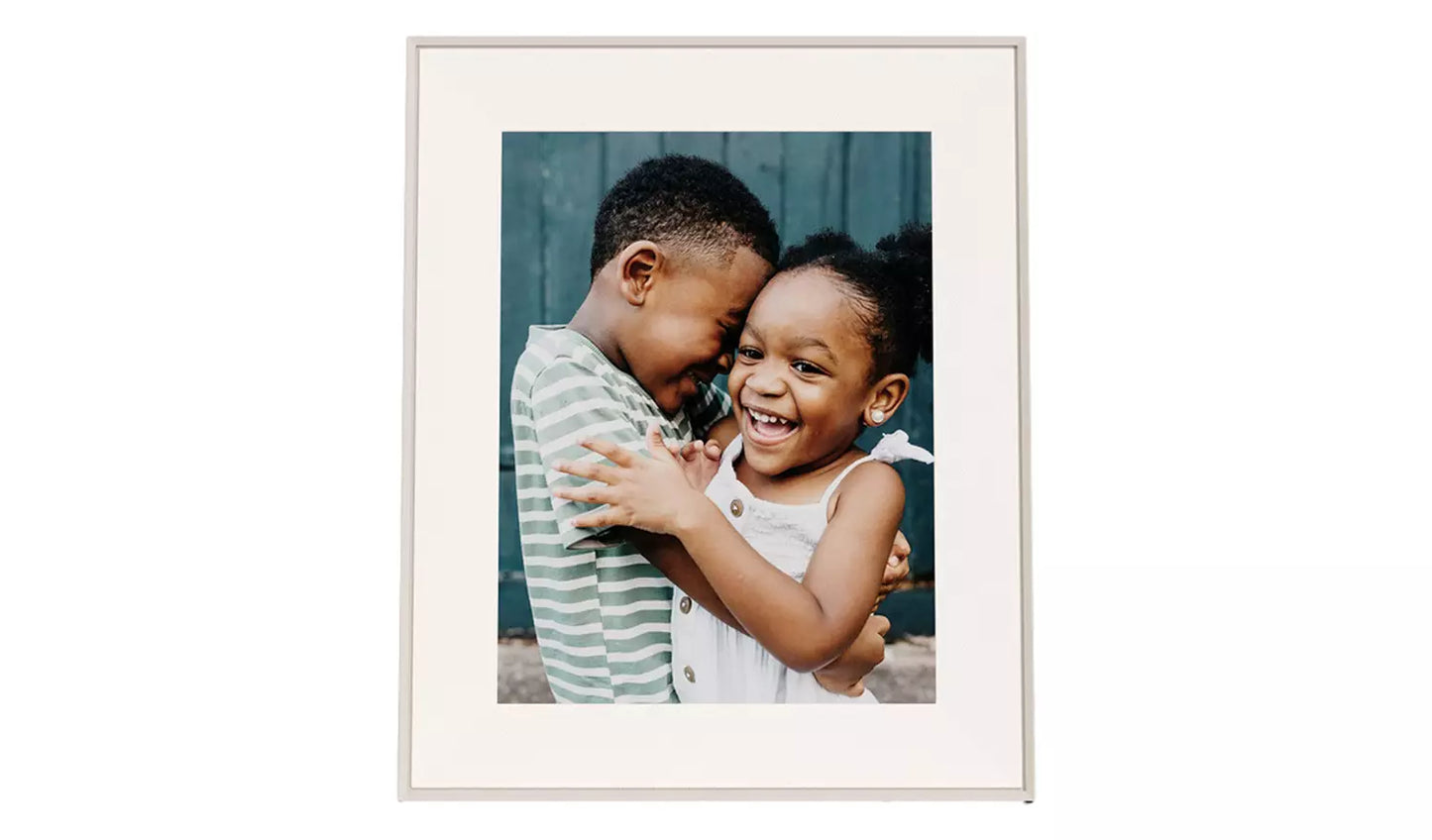 AURA Aspen 12 Inch Digital Photo Frame – Clay with Paper Mat (New) AURA