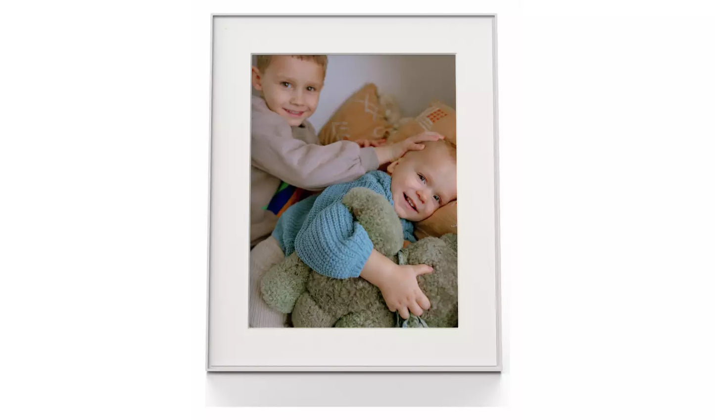 AURA Walden 15 Inch WiFi Digital Photo Frame – Clay White (New) AURA