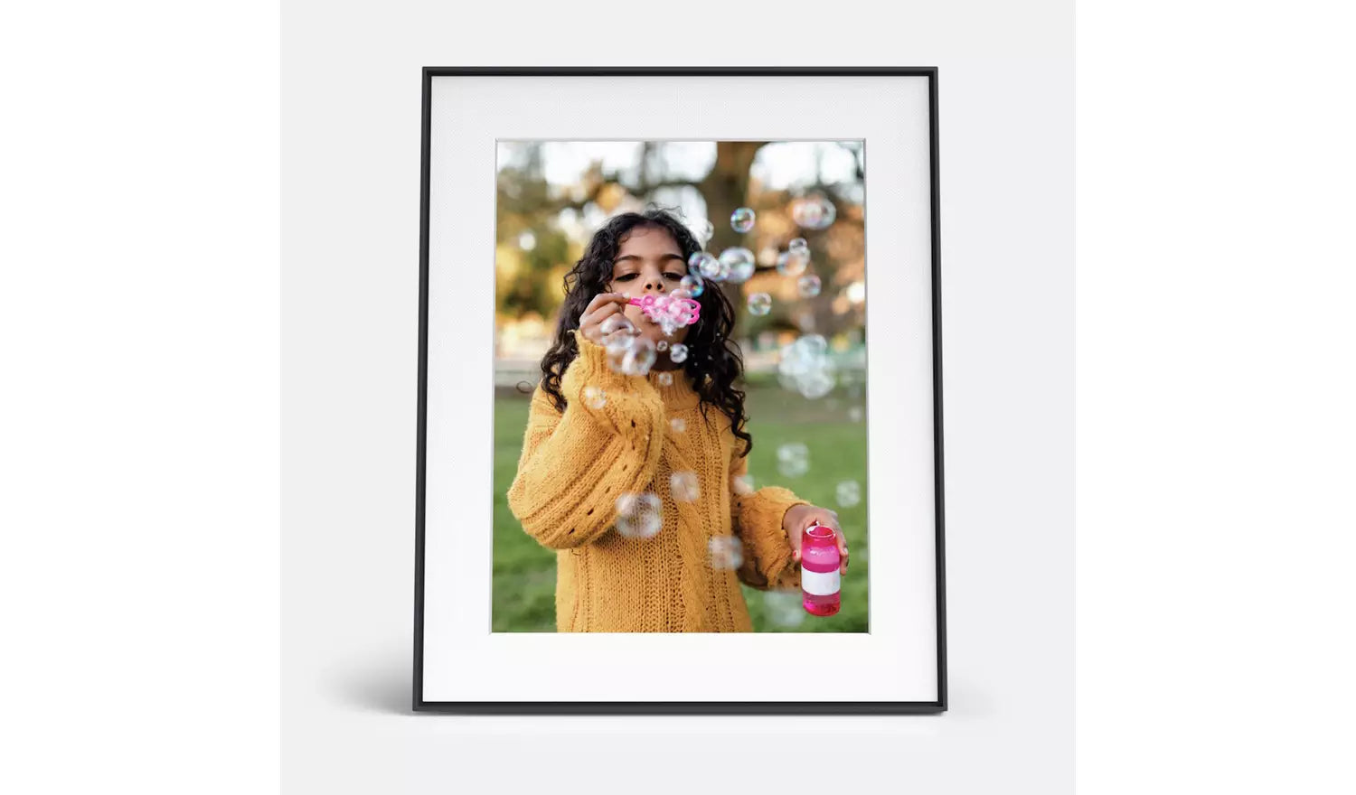 AURA Walden 15 Inch WiFi Digital Photo Frame – Black (New) AURA