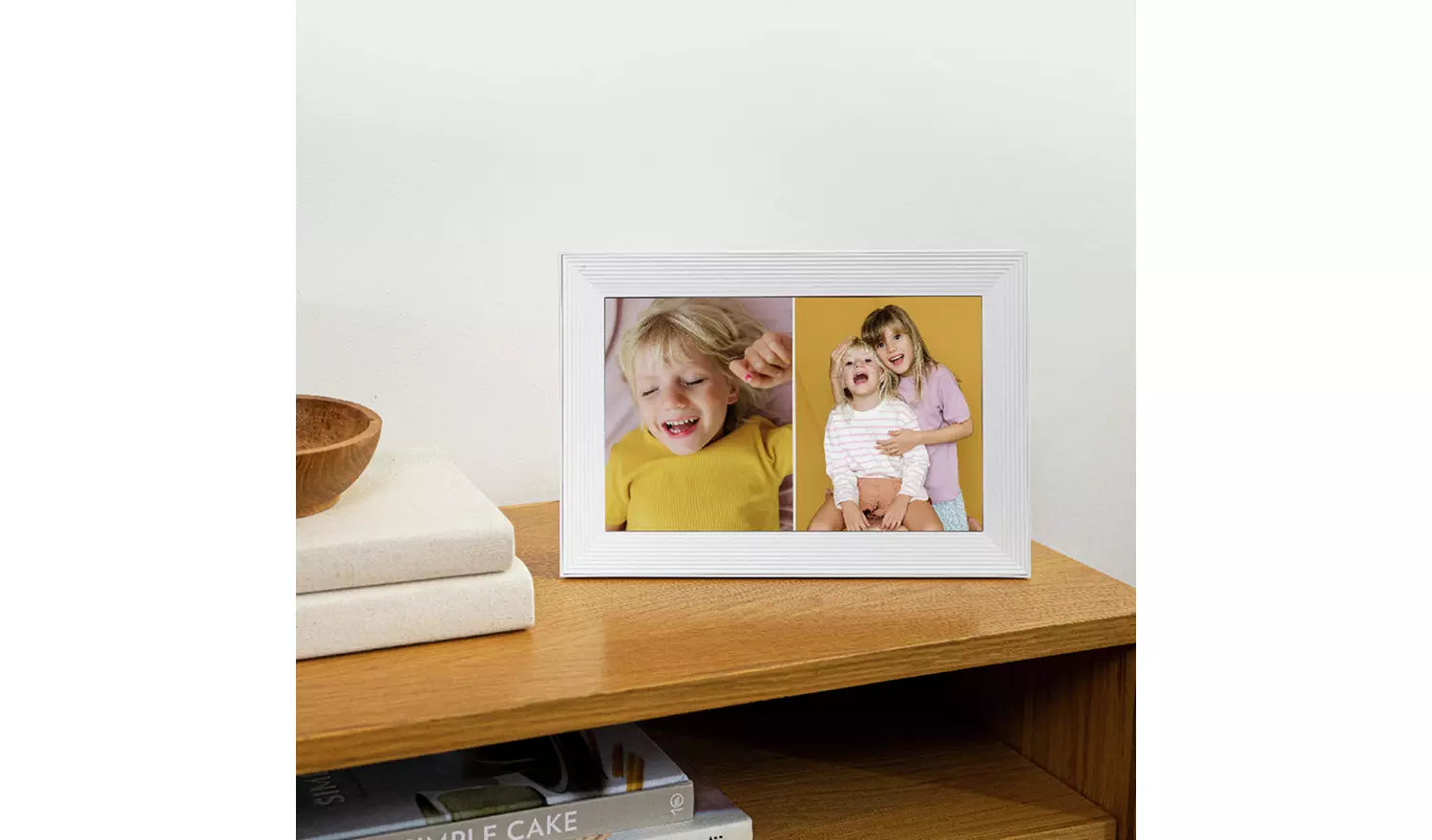 AURA Carver 10.1” Digital Photo Frame (New) AURA