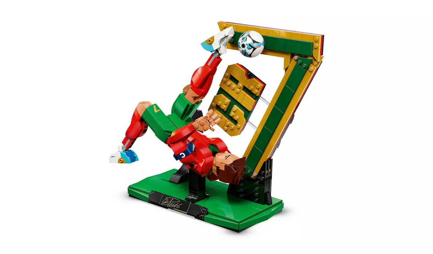 LEGO Editions Cristiano Ronaldo – Football Legend | Ages 12+ | Model 43016 | 854 Pieces | New LEGO